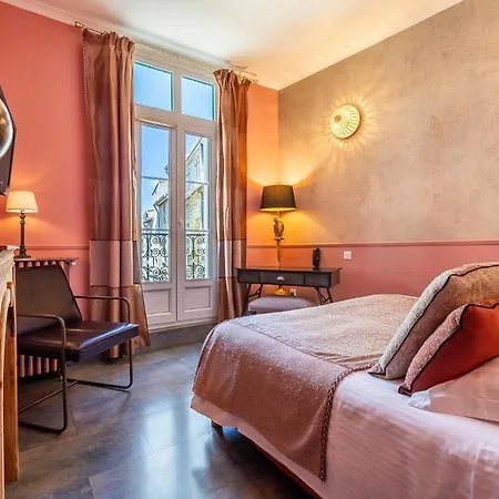 Hotel Du Palais 3*