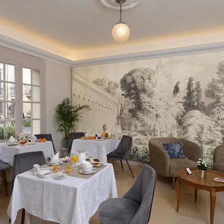 Du Palais Otel 3*